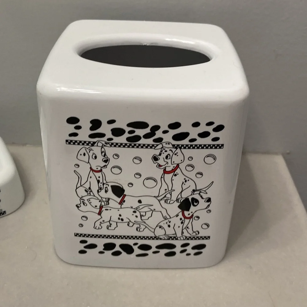 101 Dalmatians vintage 90s bathroom decor tissue, toothbrush holder, soap, & cup
